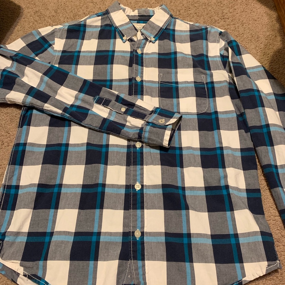 Aeropostal Men’s Plaid Button Down.